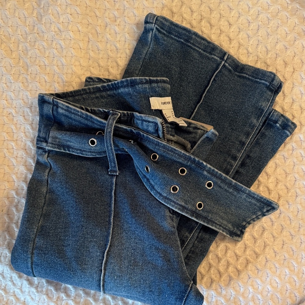 Forever 21 belt in Blue Denim Women's Jeans